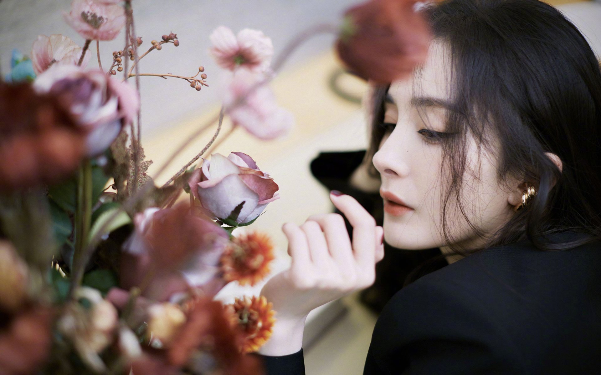雷火电竞网站-神户之夜，当蓝武士撕碎南美铁幕，阿诺德用一记幽灵助攻改写足球编年史